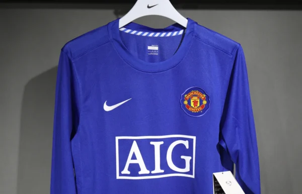 Manchester United Third Long Sleeve Kit Retro 08-09 - Image 2