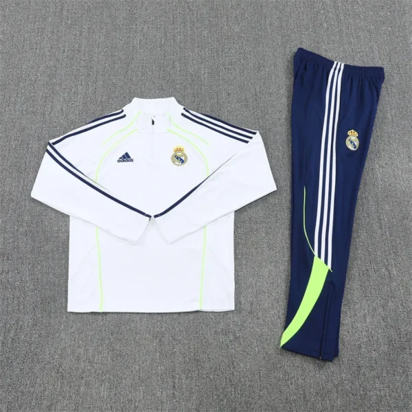 25-26 Real Madrid Training Suit - Image 4