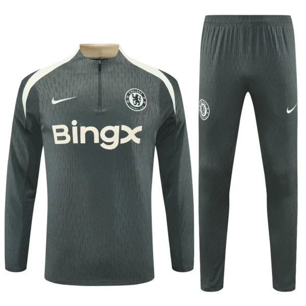 25-26 Chelsea Player Training Suit - Image 2