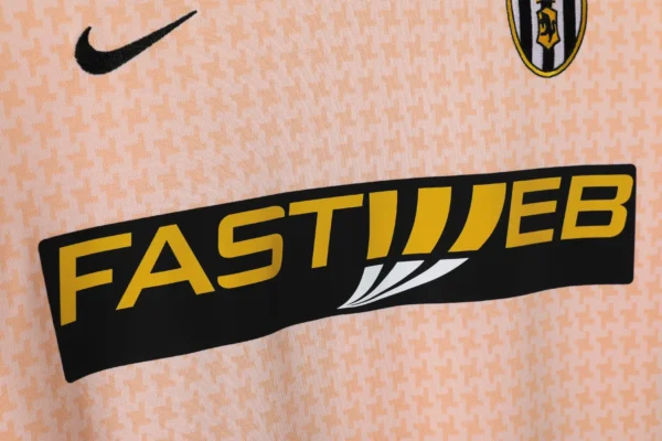 Juventus Third Away Kit Retro 03-04 - Image 5