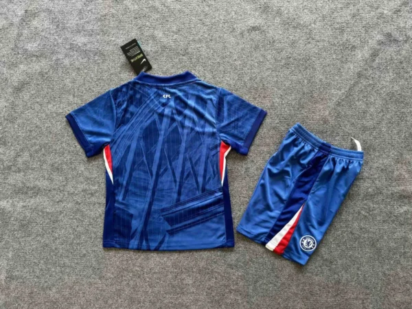 25-26 Chelsea Home Kids Kit - Image 2