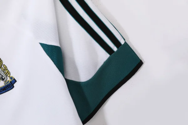 Newcastle United Away Kit Retro 1999-2000 - Image 6