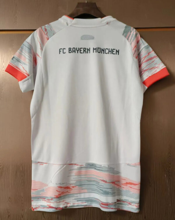 25-26 Bayern Munich Away Woman Kit - Image 2