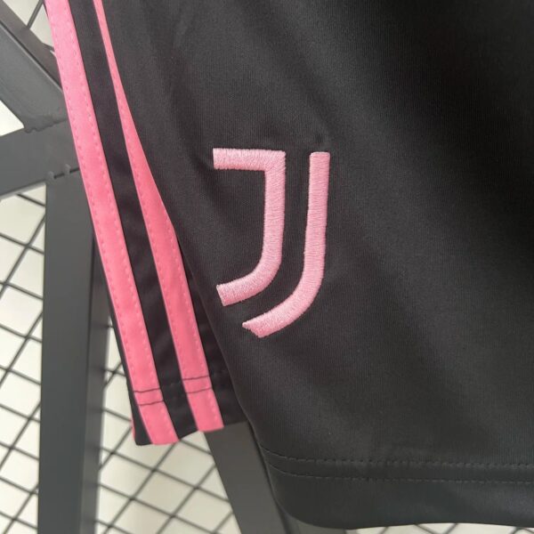 25-26 Juventus Home Shorts - Image 4