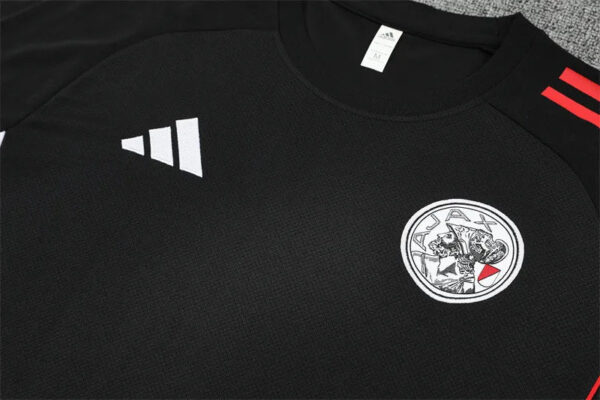 25-26 AX Black Short Sleeve Training Suit - Image 7