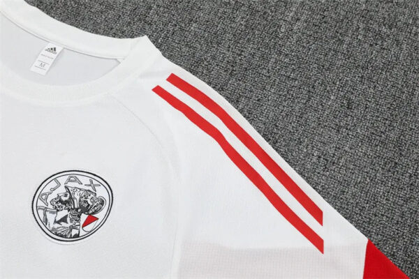 25-26 AX White Short Sleeve Training Suit - Image 7