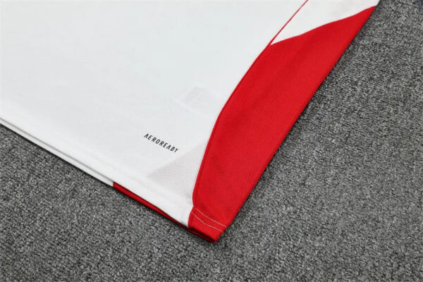 25-26 AX White Short Sleeve Training Suit - Image 9