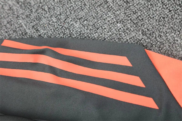 25-26 Bayern Munich Training Suit - Image 9