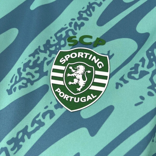 25-26 Sporting Goal Keeper Fans Kit - Image 4