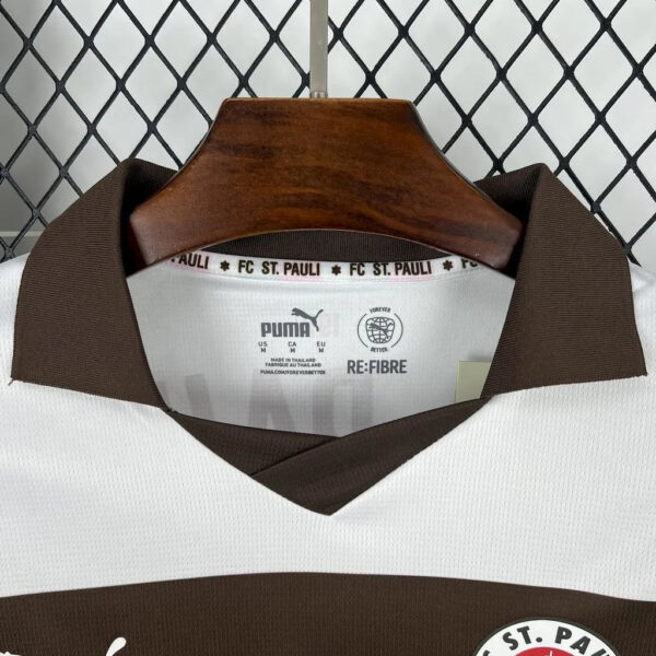 25-26 St. Pauli Away Fans Kit - Image 5