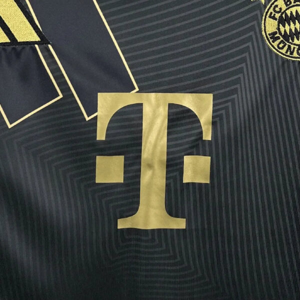 25-26 Bayern Munich Speical Fans Kit - Image 5