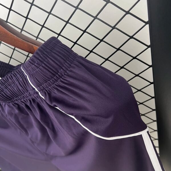 25-26 Manchester United Third Shorts - Image 4