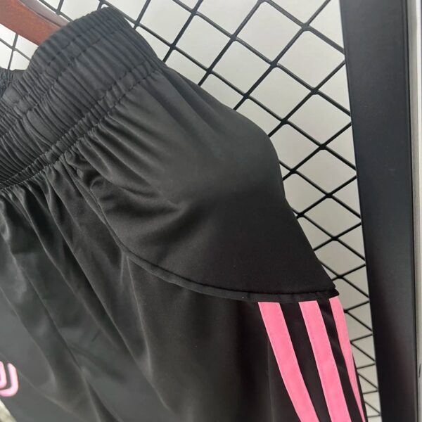 25-26 Juventus Home Shorts - Image 5
