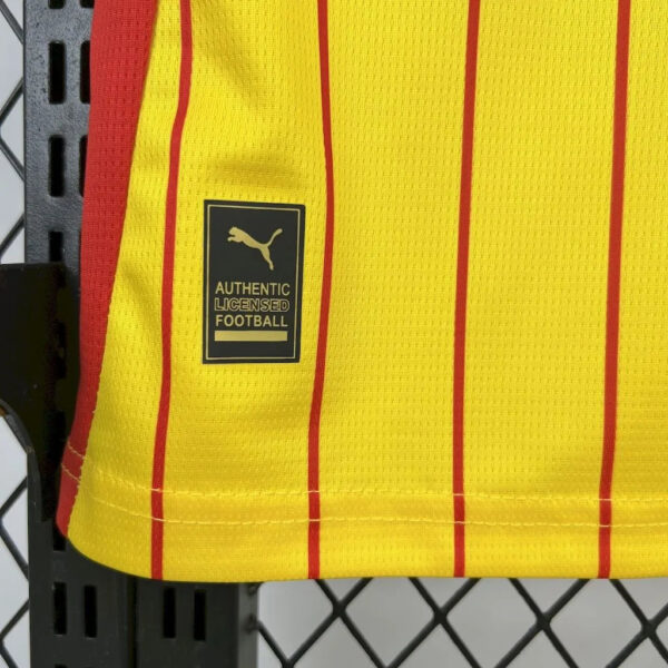 25-26 RC Lens Home Fans Kit - Image 8