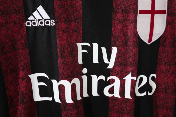 AC Milan Home Kit Retro 15-16 - Image 6