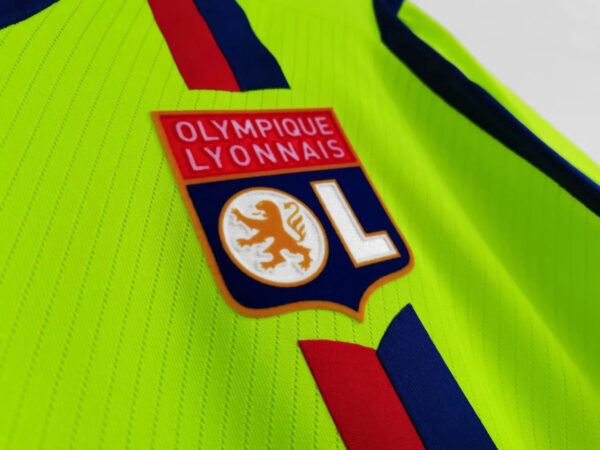 Lyon Away Kit Retro 08-09 - Image 6