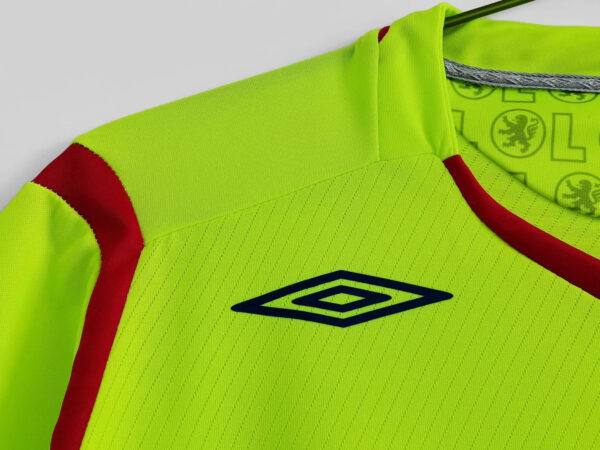 Lyon Away Kit Retro 08-09 - Image 7
