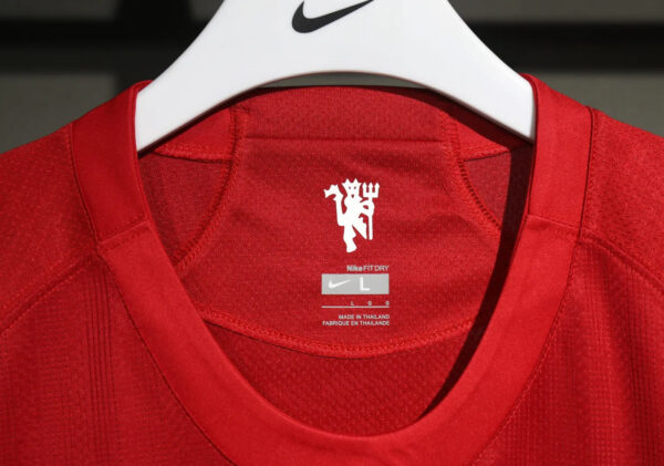 Manchester United Home Kit Retro 07-08 - Image 6