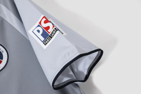 PSG Away Kit Retro 01-02 - Image 8