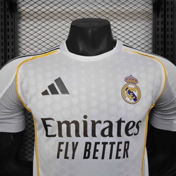 25-26 Real Madrid Home Kit - Image 3