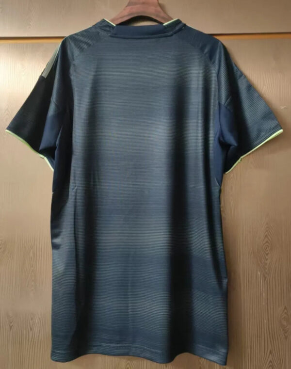 25-26 Real Madrid Away Woman Kit - Image 2