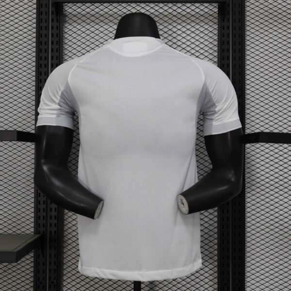 25-26 Real Madrid Home Kit - Image 6