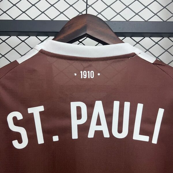 25-26 St. Pauli Home Fans Kit - Image 5